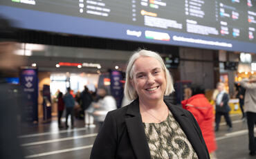 Bildetekst: Marit Rønning: Noen av de viktigste ledervalgene tas i stillhet, lenge før de blir synlige for andre. (Foto: Jernbanedirektoratet)