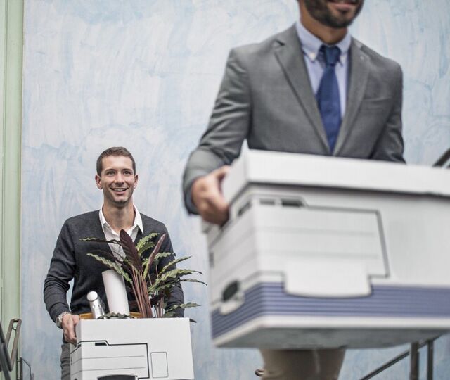 Når mennesker forsvinner eller kommer til, endres mer enn bemanning, tillit, roller og samspill settes i spill. Overganger som ledes bevisst kan bygge kultur, mens de som overlates til tilfeldigheter, skaper uro og tap av energi. (Foto: Istock.com)