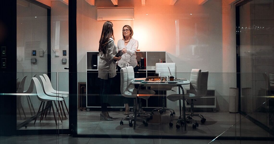 Kultur formes ikke av beslutninger alene. Den formes av hvordan ledelsen håndterer motstand, frykt og behovet for mening i praksis. (Foto: Istock.com)