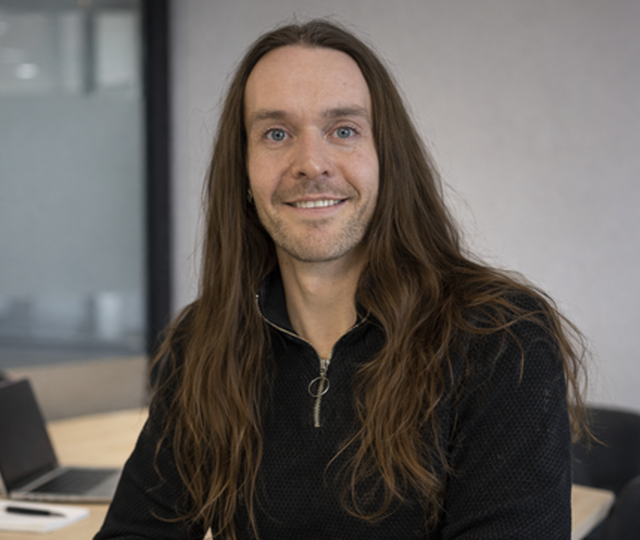 Marius Nord melås: Det som ikke blir sagt i ledermøtet, påvirker likevel retningen. Beslutningskraft bygges i hvordan rommet designes, ikke bare i hva som besluttes. (Foto: privat)