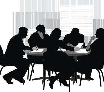 Avstanden mellom styret og ledergruppen oppstår sjelden dramatisk. Den vokser i små filtreringer, forenklinger og rapporter som gir oversikt, men ikke alltid innsikt. (Illustrasjon: Istock.com) Avstanden mellom styret og ledergruppen oppstår sjelden dramatisk. Den vokser i små filtreringer, forenklinger og rapporter som gir oversikt, men ikke alltid innsikt. (Illustrasjon: Istock.com)