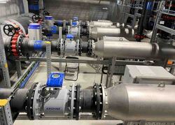 For å øke strømingshastigheten, og dermed målenøyaktigheten, er det her satt inn målere med noe mindre diameter enn røret. Flowskolen