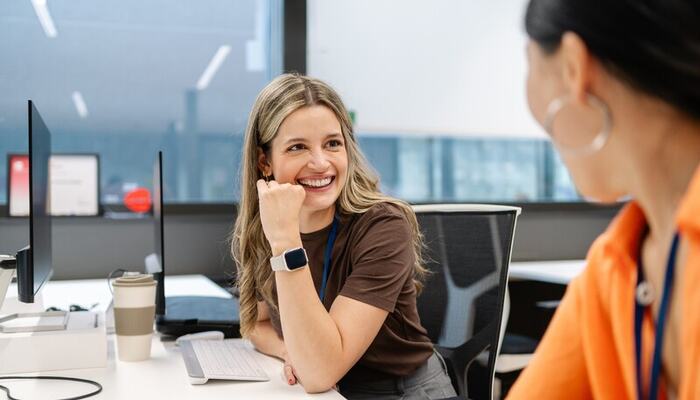 Kultur endres sjelden gjennom verdiplakater eller kampanjer. Den formes av hva ledere faktisk gjør i møter, beslutninger og prioriteringer hver eneste dag. (Foto: Istock.com)