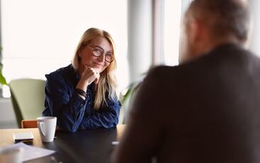 Sonja Hauan peker på en av de mest undervurderte risikoene i norske virksomheter: Ledere får ansvar før de får forutsetningene.