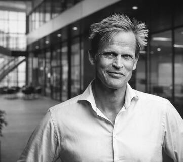 Knut Karevold: Små strukturelle valg i hverdagen avgjør om arbeid bygger energi, eller slitasje. (Foto: CF Wesenberg) Knut Karevold: Små strukturelle valg i hverdagen avgjør om arbeid bygger energi, eller slitasje. (Foto: CF Wesenberg)