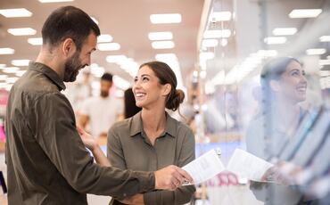 God kundeservice handler ikke om å levere det kunden ber om – men om å forstå hva kunden faktisk trenger, og gi ansatte rom til å løse det i praksis. (Foto: Istock.com)