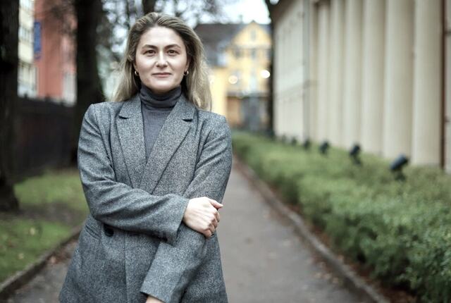 De viktigste beslutningene formes ikke av hvem som snakker mest, men av hvem som aldri får slippe til. (Foto: KEWfoto)