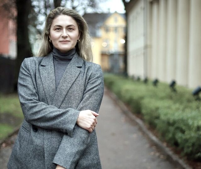 De viktigste beslutningene formes ikke av hvem som snakker mest, men av hvem som aldri får slippe til. (Foto: KEWfoto)