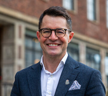 Jens Conradi mener norske virksomheter beveger seg for raskt fra KI-adopsjon til skalering – uten å kunne dokumentere om teknologien faktisk skaper verdi. (foto: privat)