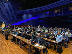 Tilnærmet stinn brakke med over 200 deltagere på Global Flow Measurement Workshop i Tønsberg. Dypdykker i fiskale målinger for naturgass, hydrogen og CO2