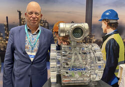 Dick Laan med flere i Krohne og industrielle samarbeidspartnere har kjørt lab- og felttester for å sjekke om ultralyd mengdemålere også kan benyttes for kjøp og salg av hydrogen og CO2. Dypdykker i fiskale målinger for naturgass, hydrogen og CO2