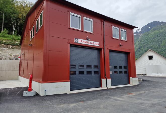 Balestrand brannstasjon. (Foto: Sogn brann og redning) Balestrand brannstasjon. (Foto: Sogn brann og redning)