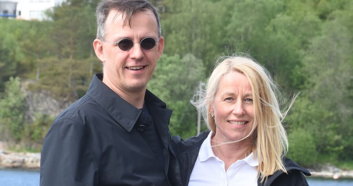 Marianne Synnes Emblemsvåg og Jan Emblemsvåg ved NTNU i Ålesund forsker på ledelse, organisasjoner og risikohåndtering. Foto: Privat.