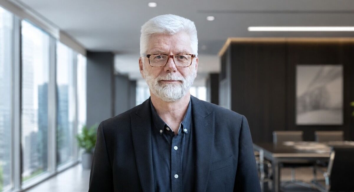 Bildetekst: Læring blir først et konkurransefortrinn når erfaring deles, forstås og tas i bruk. Organisasjoner som lykkes med dette, bygger både sterkere team og bedre beslutninger. Bildetekst: Læring blir først et konkurransefortrinn når erfaring deles, forstås og tas i bruk. Organisasjoner som lykkes med dette, bygger både sterkere team og bedre beslutninger.