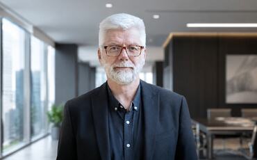 Bildetekst: Læring blir først et konkurransefortrinn når erfaring deles, forstås og tas i bruk. Organisasjoner som lykkes med dette, bygger både sterkere team og bedre beslutninger. Bildetekst: Læring blir først et konkurransefortrinn når erfaring deles, forstås og tas i bruk. Organisasjoner som lykkes med dette, bygger både sterkere team og bedre beslutninger.