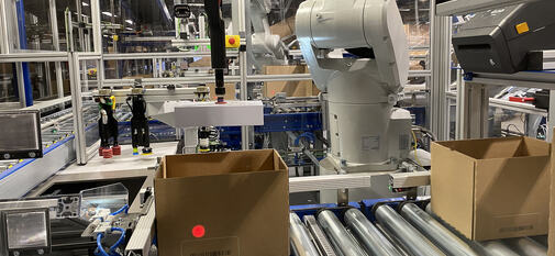 Komplett logistikkautomatisering, nå med KI-drevne roboter