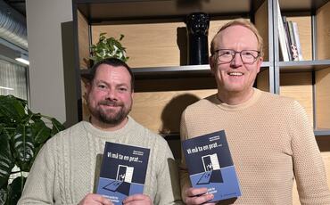 De fleste samtaler feiler ikke fordi temaet er vanskelig, men fordi lederen går inn med svarene klare, og slutter å stille de spørsmålene som faktisk gir innsikt. Marius til v og Morten til h (Foto May-Linn Lauritsen) De fleste samtaler feiler ikke fordi temaet er vanskelig, men fordi lederen går inn med svarene klare, og slutter å stille de spørsmålene som faktisk gir innsikt. Marius til v og Morten til h (Foto May-Linn Lauritsen)