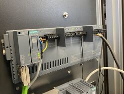 Velg og vrak feltgrensesnitt: Ny I/O-modul med 16 konfigurerbare kanaler for analoge eller digitale innganger og utganger, AI, AO, DI, DO. Siemens Innovation Days: Fra automatisering til autonom produksjon