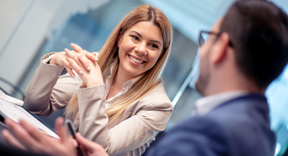 Mellomlederrollen er i rask endring. Når AI overtar flere administrative oppgaver, blir evnen til å skape retning, utvikle medarbeidere og ta gode beslutninger en enda viktigere del av lederrollen. (Foto: Istock.com) Mellomlederrollen er i rask endring. Når AI overtar flere administrative oppgaver, blir evnen til å skape retning, utvikle medarbeidere og ta gode beslutninger en enda viktigere del av lederrollen. (Foto: Istock.com)