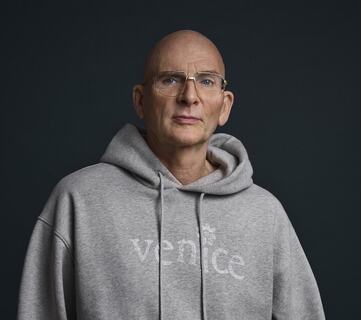 Kjell A. Nordström mener ledere må slutte å belønne kontroll, og begynne å bygge en kultur der nysgjerrighet og forsøk driver utviklingen. (Foto: Tobias Björkgren) Kjell A. Nordström mener ledere må slutte å belønne kontroll, og begynne å bygge en kultur der nysgjerrighet og forsøk driver utviklingen. (Foto: Tobias Björkgren)