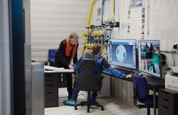 Utsnitt fra kontrollrommet i Fishglobes Technologies pilotanlegg i Lysefjorden (Bilde: Spindel Film AS). Fiskelykke uten lus i lukkede anlegg, hvor også miljøet vinner
