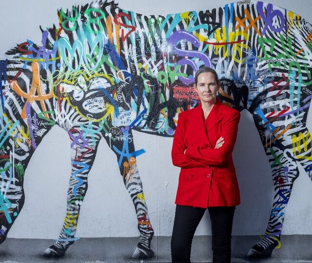 Camilla AC Tepfers mener virksomheter lykkes når ledelsen evner å omsette strategi til handling, skape retning og hente ut verdi av teknologi og omstilling. Foto: Thomas Kleiven Camilla AC Tepfers mener virksomheter lykkes når ledelsen evner å omsette strategi til handling, skape retning og hente ut verdi av teknologi og omstilling. Foto: Thomas Kleiven