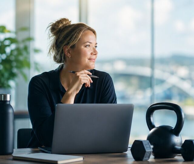 God helse handler ikke bare om å unngå sykdom. For ledere kan søvn, bevegelse og restitusjon være avgjørende for beslutningskvalitet, energi og evnen til å lede andre. God helse handler ikke bare om å unngå sykdom. For ledere kan søvn, bevegelse og restitusjon være avgjørende for beslutningskvalitet, energi og evnen til å lede andre.