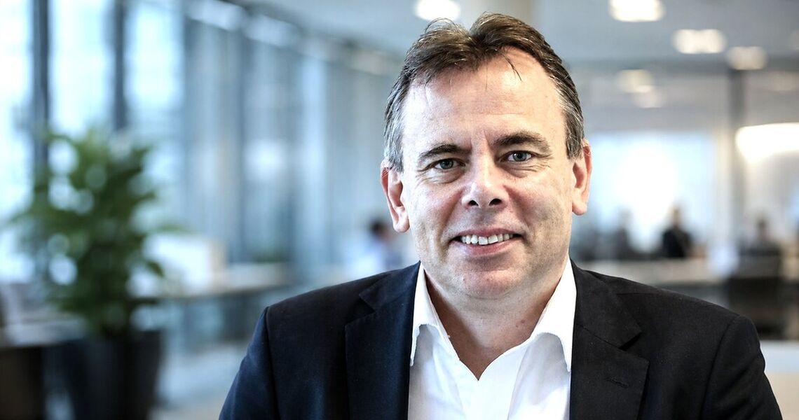 Stefan Tengblad, professor i HRM ved Göteborgs universitet, understreker at troverdighet i ledelse ikke skapes gjennom ord, men gjennom konsekvent atferd i hverdagen.
